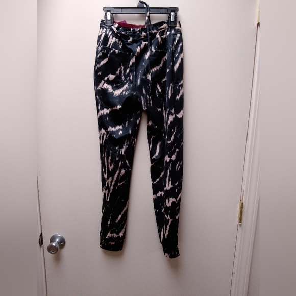 Excellent preowned Jo + Jax 2 piece dance/active/sporty every day wear set - Picture 3 of 5